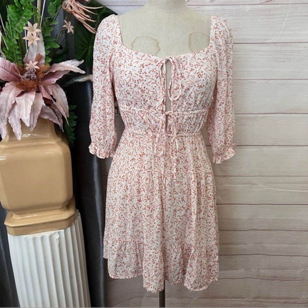 B1 -- NWT ivory MAHINA women's floral tie front short casual dress SMALL $68